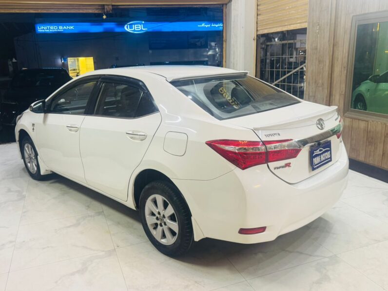 
								Used 2015 Toyota Corolla full									