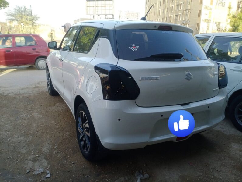 
								Used 2024 Suzuki Swift full									