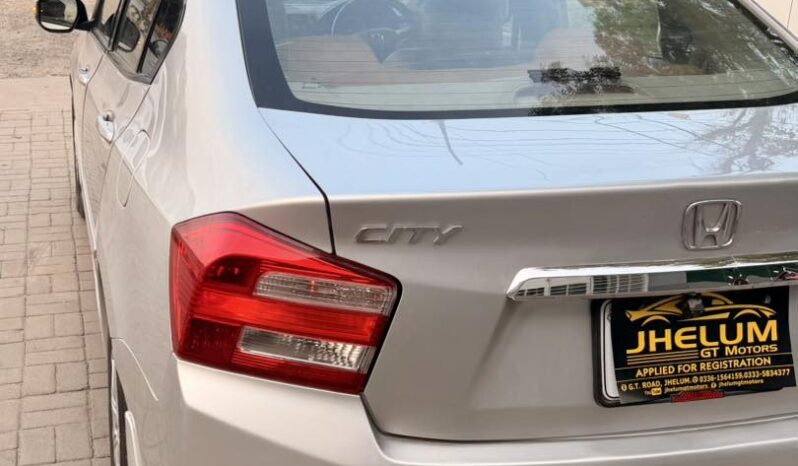
								Used 2015 Honda City full									