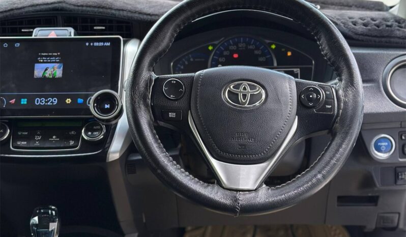 
								Used 2014 Toyota axio full									