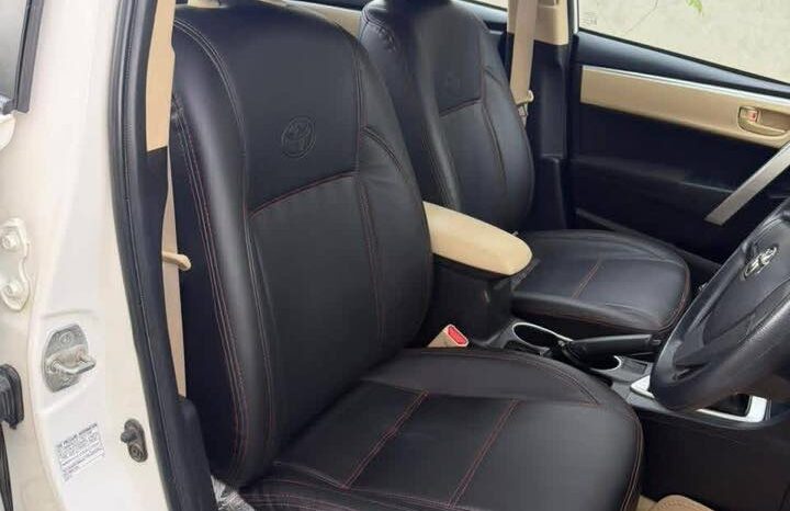 
								Used 2018 Toyota Corolla full									