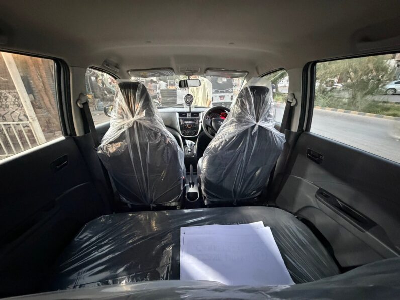 
								Used 2018 Suzuki Cultus full									