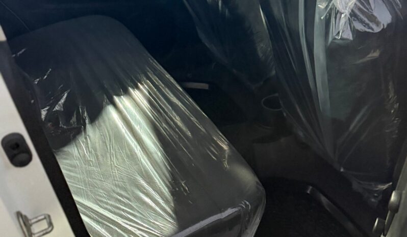 
								Used 2022 Suzuki Alto full									