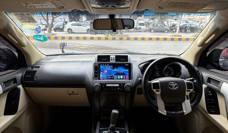 
								Used 2019 Toyota Prado full									