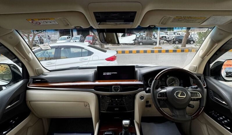 
								Used 2015 Lexus LX full									