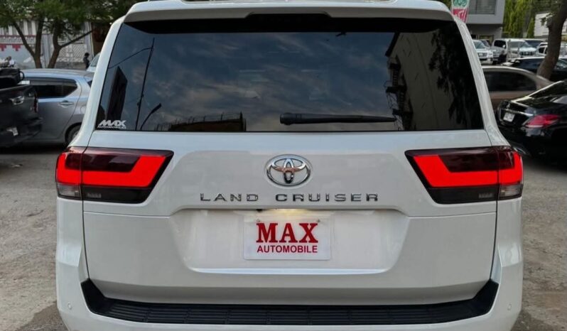 
								Used 2023 Toyota Land Cruiser full									