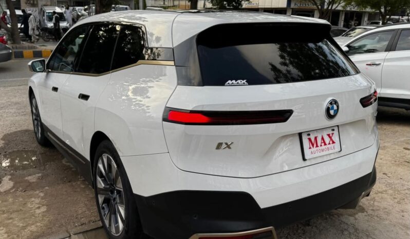 
								Used BMW iX full									