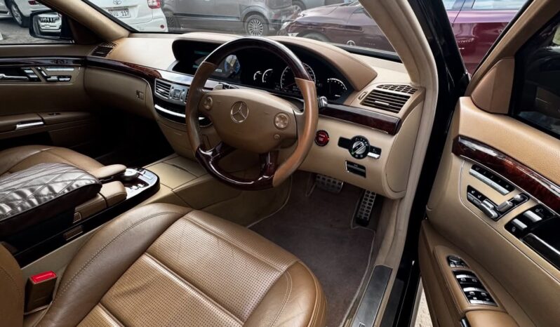 
								Used 2012 Mercedes S63 full									