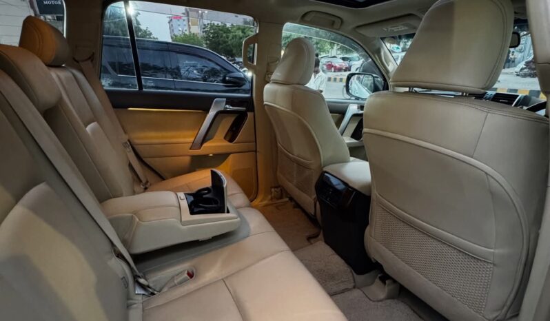 
								Used 2014 Toyota Prado full									