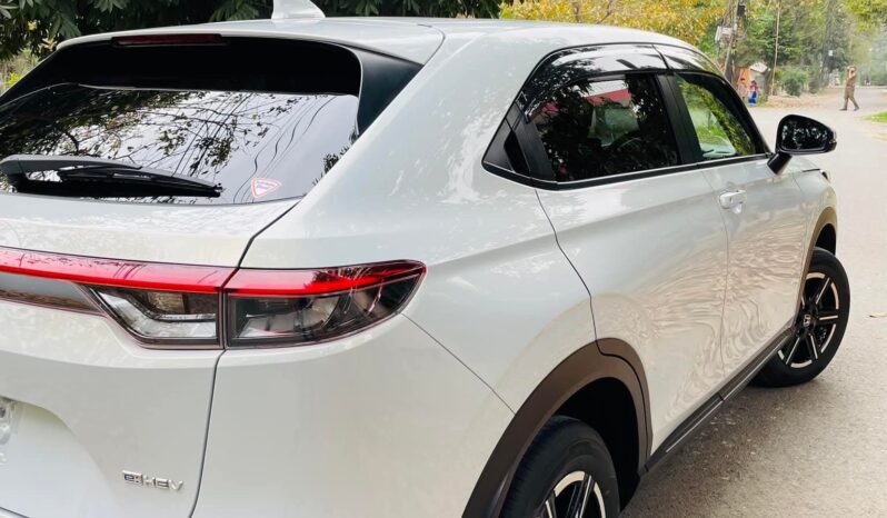 
								imported used 2022 Honda vezel full									