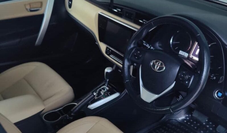 
								Used 2021 Toyota Corolla full									