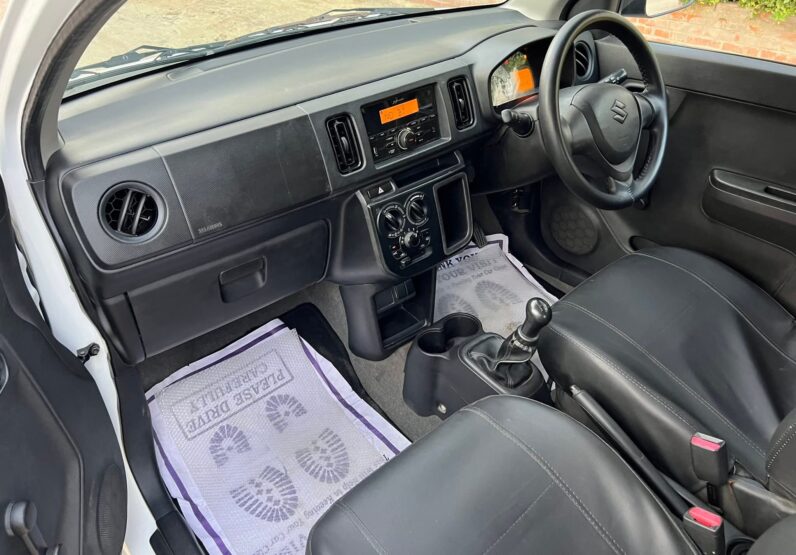 
								Used 2022 Suzuki Alto full									