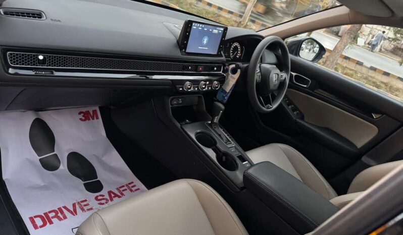 
								Used 2024 Honda Civic full									