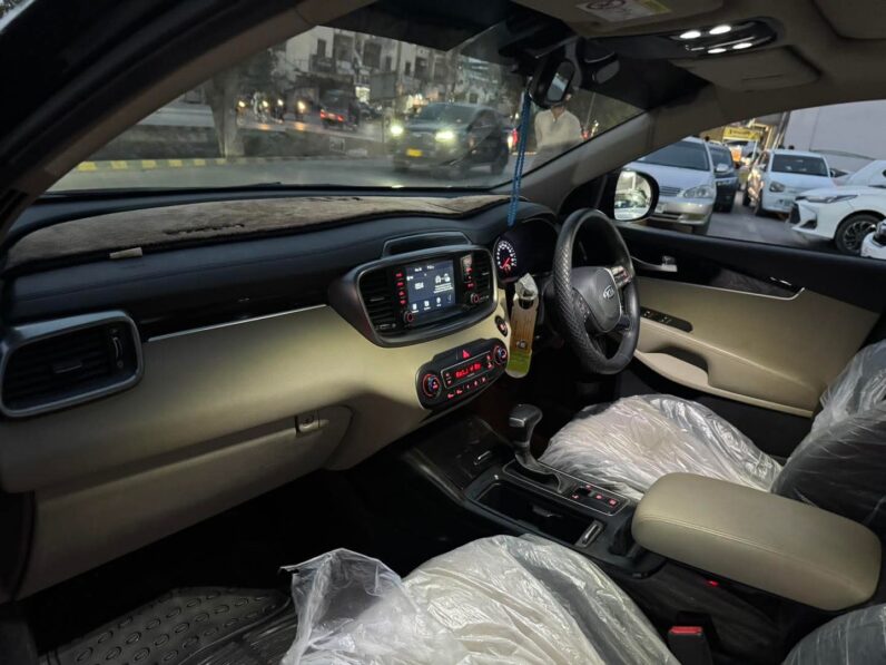 
								Used 2022 Kia Sorento full									