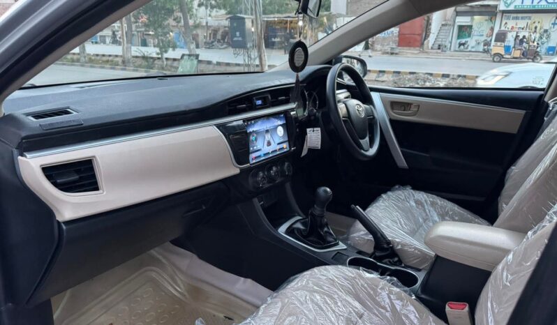 
								Used 2017 Toyota Corolla full									