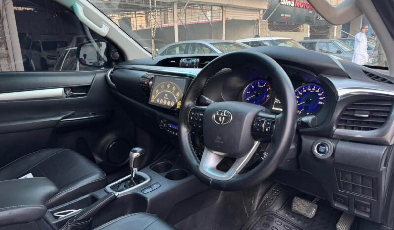 
								Used 2019 Toyota Hilux full									