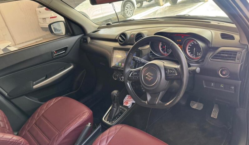 
								Used 2025 Suzuki Swift full									