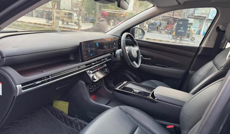 
								Used 2025 Hyundai TUCSON full									