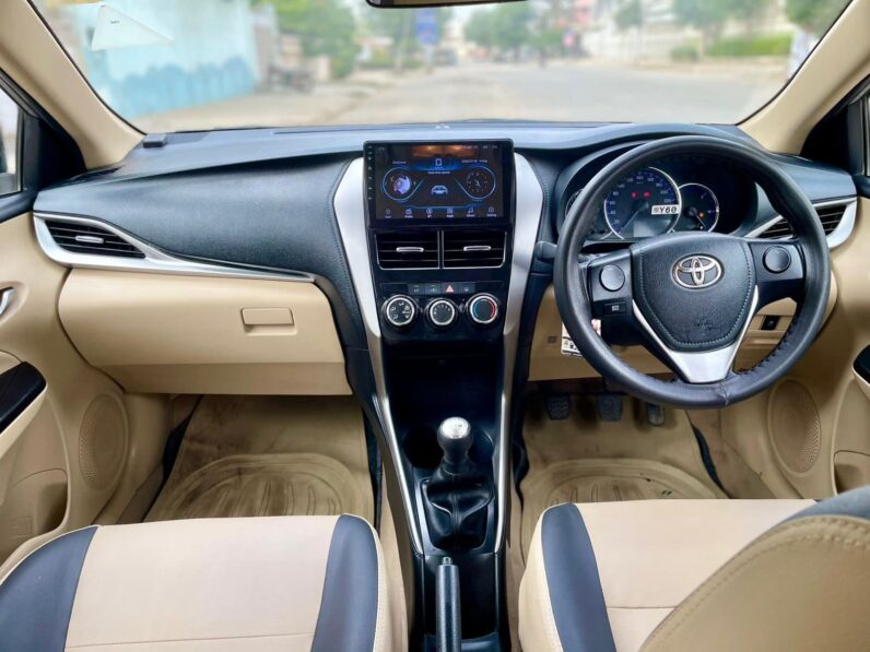 
								Used 2021 Toyota Yaris full									