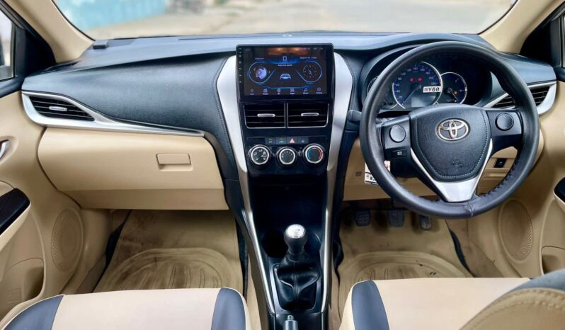 
								Used 2021 Toyota Yaris full									
