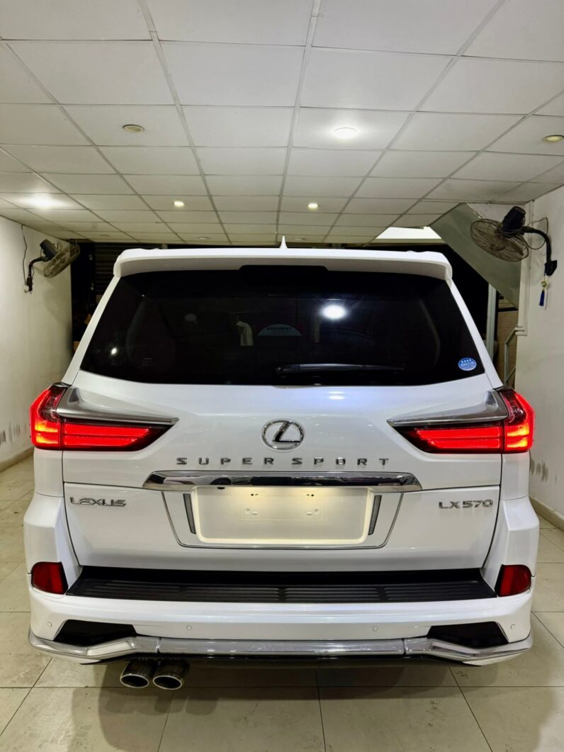 
								imported used 2018 Lexus LX full									