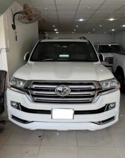 imported used 2016 Toyota Land Cruiser
