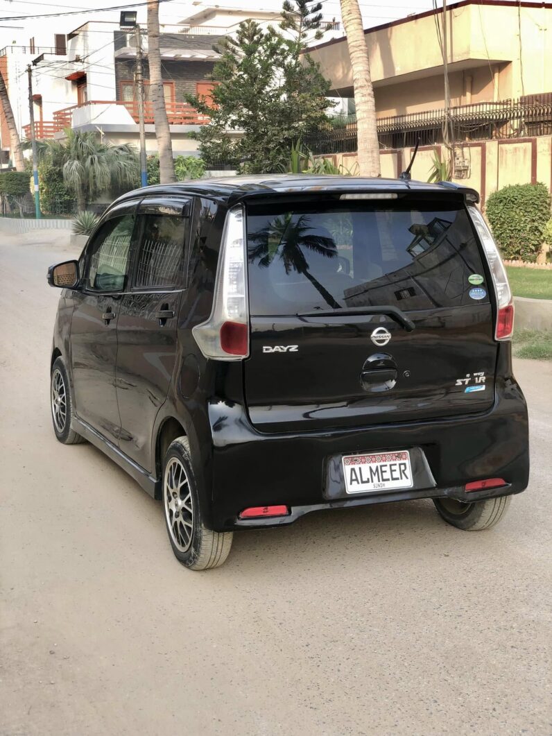 
								Used 2013 Nissan Dayz full									