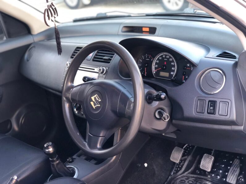 
								Used 2017 Suzuki Swift full									