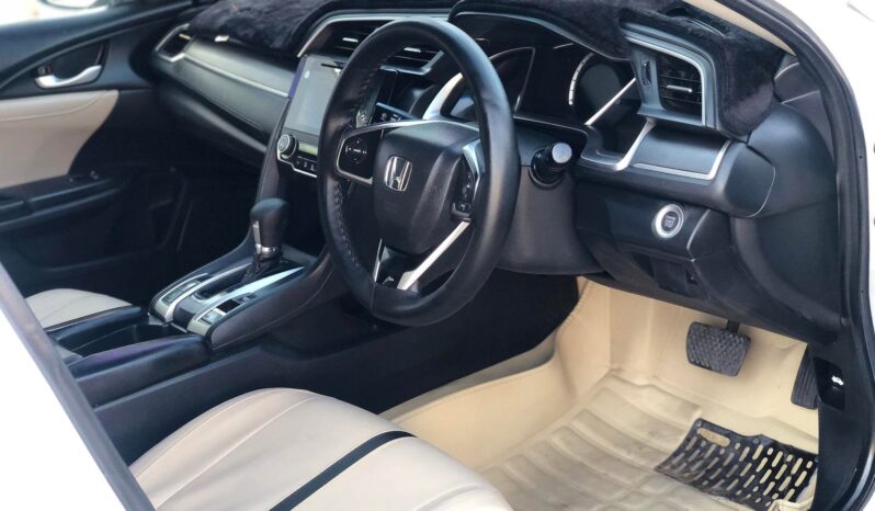 
								Used 2019 Honda Civic full									