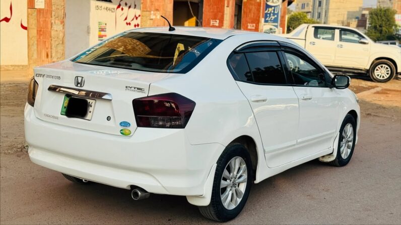 
								Used 2014 Honda City full									