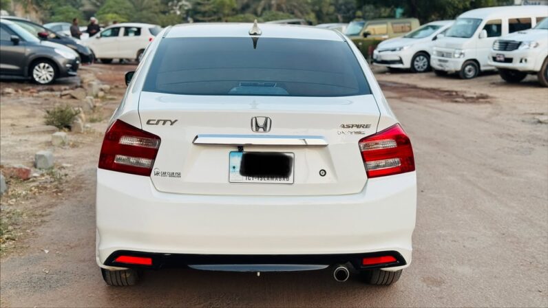 
								Used 2019 Honda City full									