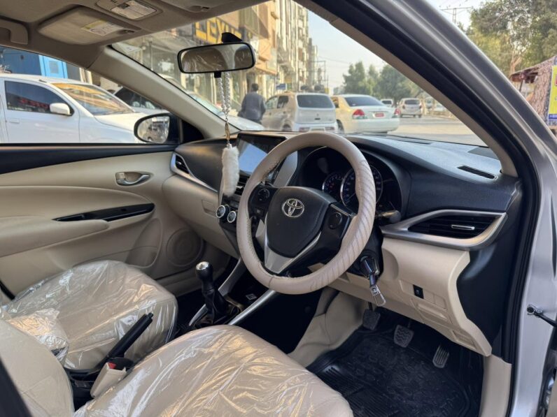
								Used 2020 Toyota Yaris full									