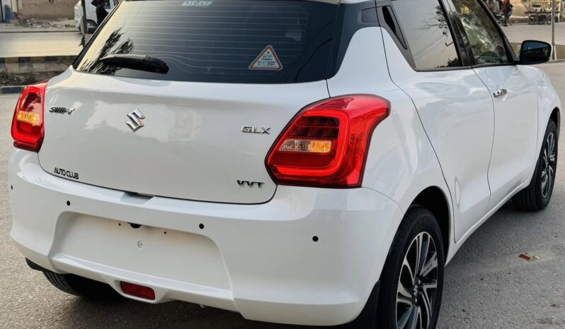 
								Used 2025 Suzuki Swift full									