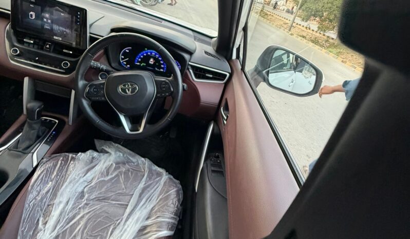 
								Used 2024 Toyota cross full									