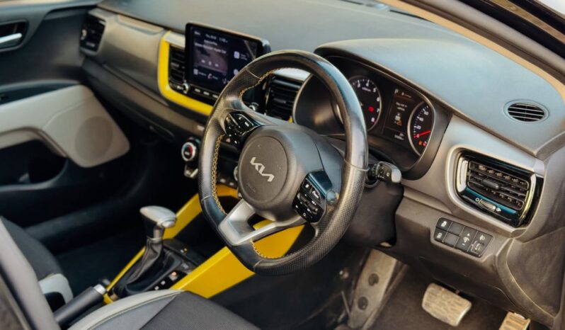 
								Used 2022 Kia Stonic full									