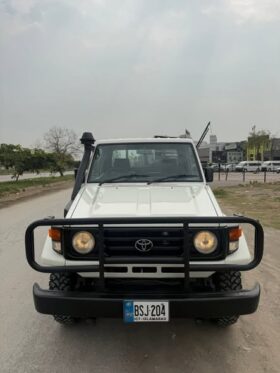 imported used 1987 Toyota Hilux