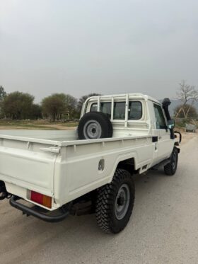 imported used 1987 Toyota Hilux