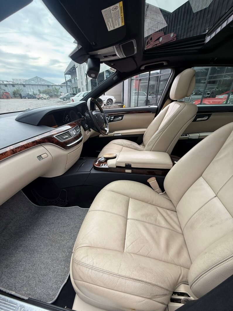 
								imported used 2006 Mercedes BENZ S350L full									