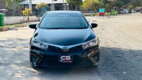 Used 2017 Toyota altis