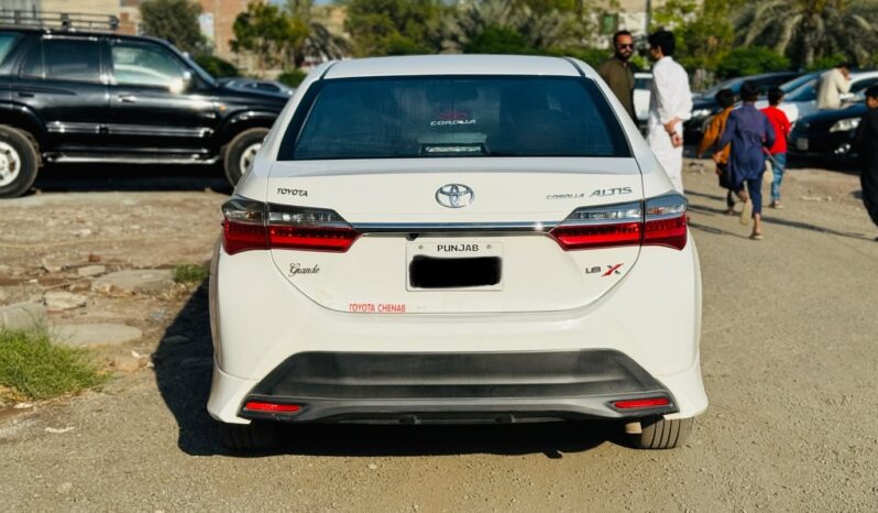 
								Used 2024 Toyota Camry full									