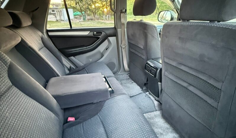 
								imported used 2005 Toyota Hilux full									