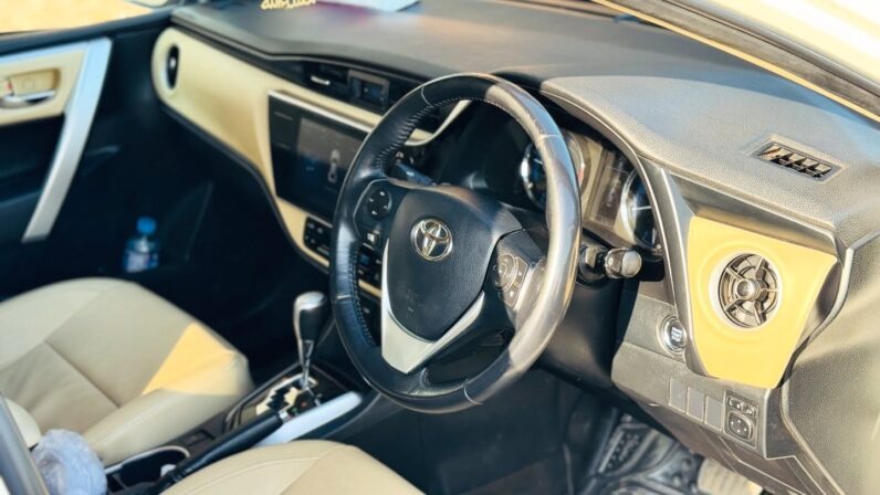 
								Used 2024 Toyota Camry full									