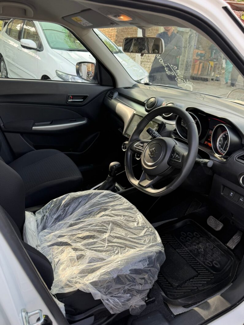 
								New 2026 Suzuki Swift full									