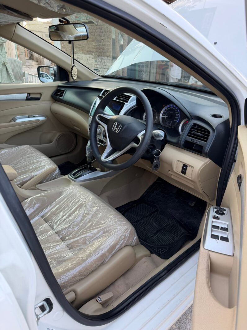 
								Used 2020 Honda City full									