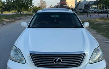 imported used 2006 Toyota celsior