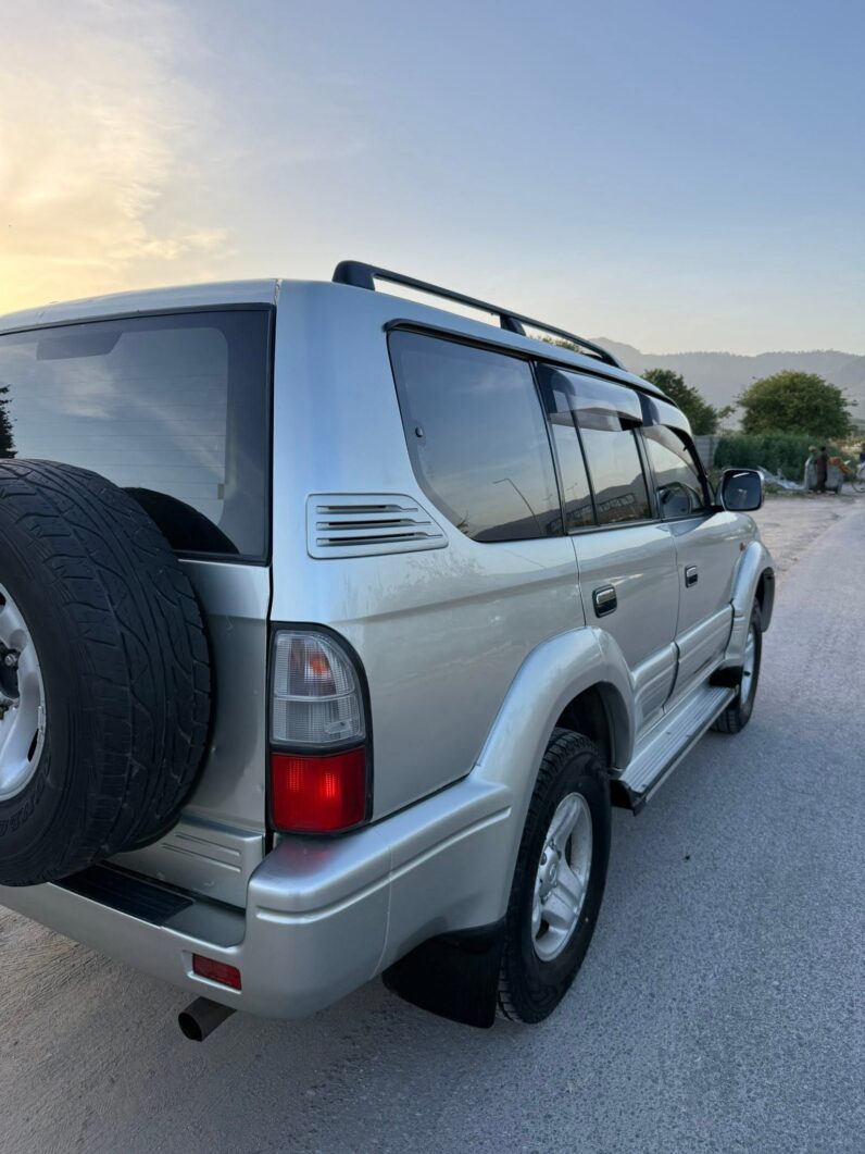 
								imported used 2002 Toyota Prado full									