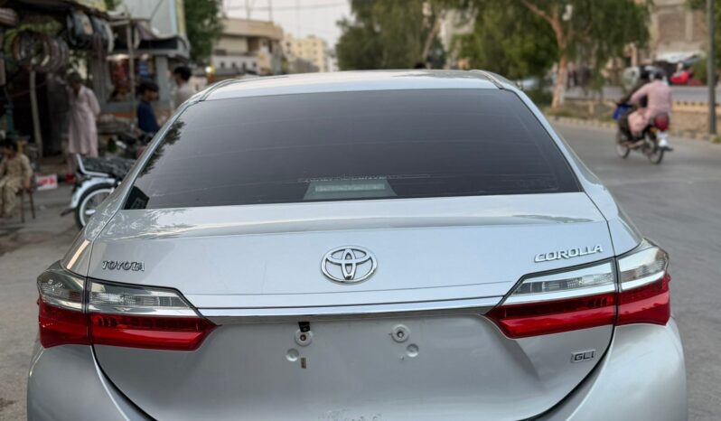 
								Used 2018 Toyota Corolla full									