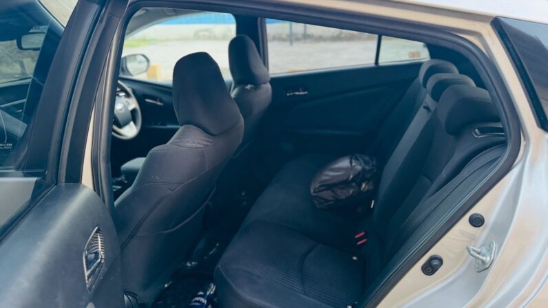 
								imported used 2017 Toyota Prius full									