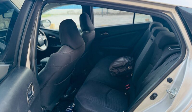 
								imported used 2017 Toyota Prius full									