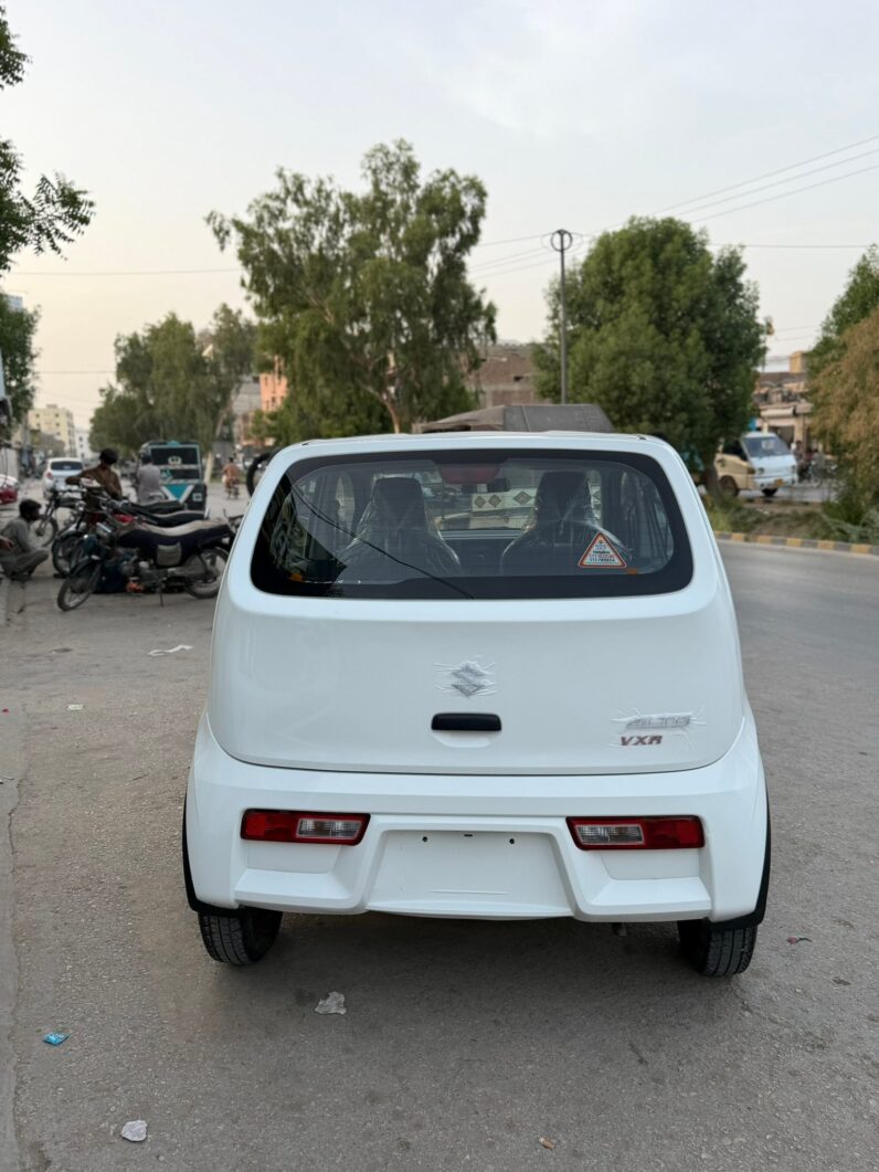
								Used 2022 Suzuki Alto full									
